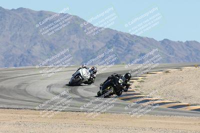 media/Oct-05-2025-CVMA (Sun) [[beeef4f201]]/Race 11-500-400(4)-350 Supersport/